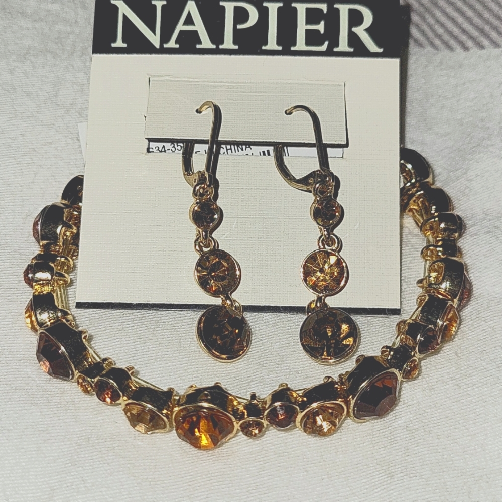NWT! Brown Tone Jewels Earrings and Bracelet Set